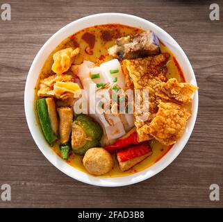 Curry Chee Cheong Fun or Rice Noodle served with yong tau foo Stock Photo