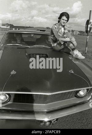 FILE PHOTO: Former Bay City Rollers frontman Les McKeown dies aged 65 Flashback 70's Bay City Roller Les McKeown arrives in style at Edinburgh Flying club to start a course of lessons. Credit: eric mccowat/Alamy Live News Stock Photo