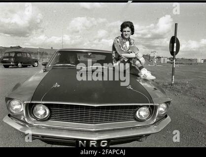 FILE PHOTO: Former Bay City Rollers frontman Les McKeown dies aged 65 Flashback 70's Bay City Roller Les McKeown arrives in style at Edinburgh Flying club to start a course of lessons. Credit: eric mccowat/Alamy Live News Stock Photo