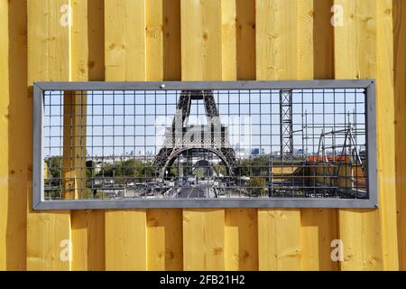 Eiffel Tower seen from Place du Trocadéro - Paris - France Stock Photo