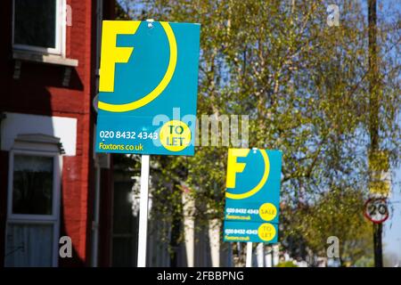 London, UK. 23rd Apr, 2021. A To Let Foxtons estate agent board sign erected outside a property in London. (Photo by Dinendra Haria/SOPA Images/Sipa USA) Credit: Sipa USA/Alamy Live News Stock Photo