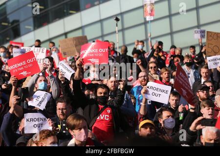 London, England, UK. 23rd Apr, 2021. Hundreds of Arsenal fans gathered outside The Emirates Stadium in London in a 'Kroenke out'' protest demanding the club owner Stanley Kroenke to leave. Owners of the six big British football clubs including Arsenal has become targets of fans after their failed attempt to form a European Super League last week. Credit: Tayfun Salci/ZUMA Wire/Alamy Live News Stock Photo