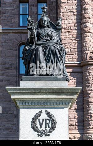 Sculpture or statue of Queen Victoria created by Mario Raggi which is located in Queen's Park by the Legislative Assembly Building of the Ontario Provi Stock Photo