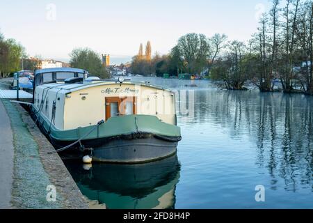 River boats on the river thames at mill meadows on a frosty spring morning. Henley-on-Thames, Oxfordshire, England Stock Photo