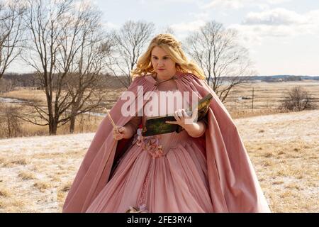 JILLIAN BELL in GODMOTHERED (2020), directed by SHARON MAGUIRE. Credit: WALT DISNEY PICTURES / Album Stock Photo