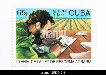 Fidel Castro in vintage 'Cuba Correos' postal stamp. 40th Anniversary of the Agrarian Reform. Year 1999 Stock Photo