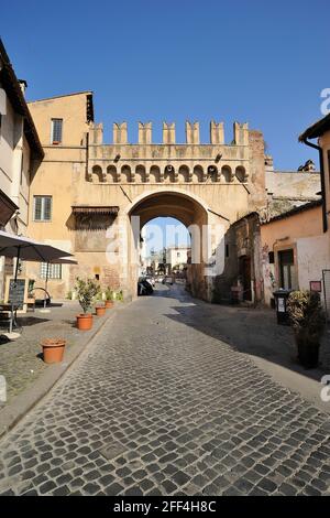 Italy, Rome, Trastevere, Porta Settimiana Stock Photo - Alamy