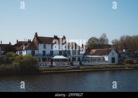Staines-upon-Thames, Spelthorne  | UK -  2021.04.24: Stock Photo