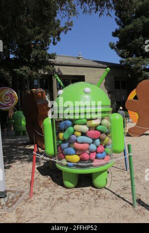 Googleplex Android Statues, Lollipop and Jelly Bean Versions, Mountain ...