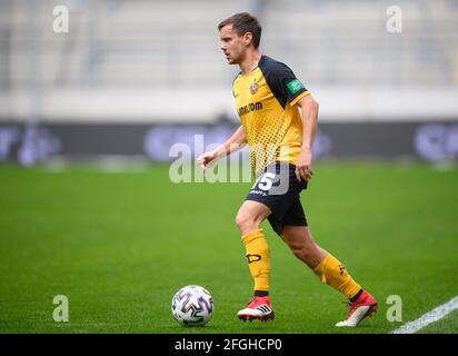 Dresden, Germany. 24th Apr, 2021. Football: 3. League, Sg Dynamo 