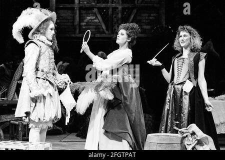 Helen Mirren (Moll Cutpurse) in THE ROARING GIRL by Thomas Middleton ...