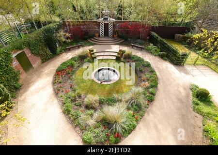 Leeds City Councils Chelsea Show Garden entry 2008 entitled 'The Largest Room In The House' and is now located at The Specialist Gardens in Roundhay Stock Photo