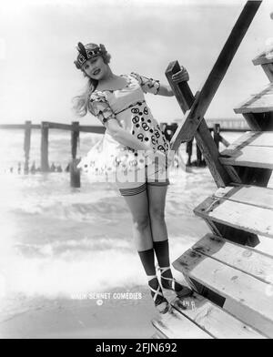 Bathing costume 1920s Black and White Stock Photos & Images - Alamy