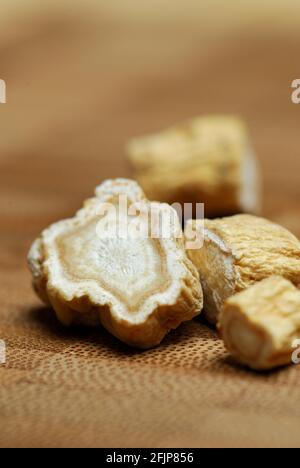 Real ginseng, sliced ginseng root, seng, Ginseng (Panax ginseng) Korean ginseng (Araliaceae), medicinal plants Stock Photo