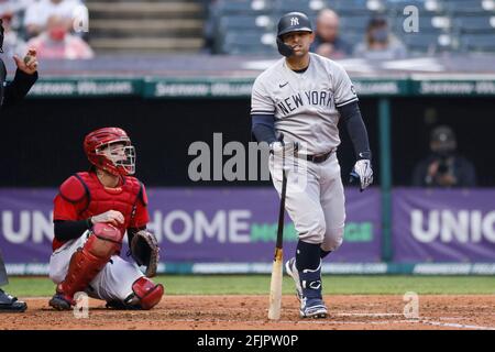 Yankees castoff Rougned Odor latches on with division rival 