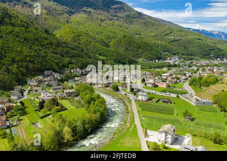Valtellina (IT), Aerial view of the Boffetto and Carolo villages towards the east Stock Photo
