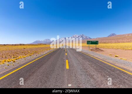 View from the Route 23, the scenic road in the north of Chile, running from Calama to Sico Pass, the border with Argentina. The road passes near Misca Stock Photo