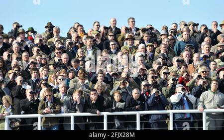 2010 CHELTENHAM FESTIVAL. 1st DAY 16/3/10.  PICTURE DAVID ASHDOWN Stock Photo