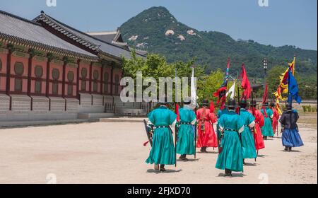 changing of the guards ceremony at Gyeongbok Palace in Seoul Stock Photo