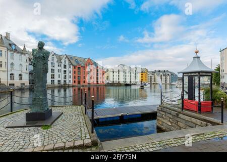 Great summer view of Alesund port town on the west coast of Norway, at the entrance to the Geirangerfjord. Old architecture of Alesund town in city ce Stock Photo