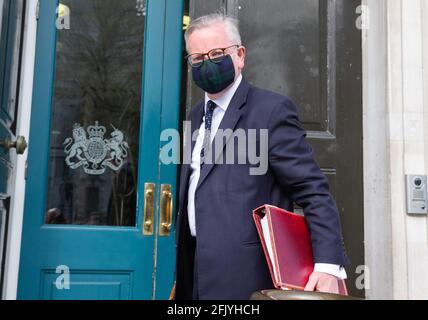 London, UK. 27th Apr, 2021. Michael Gove, Minister for the Cabinet Office, Chancellor of the Duchy of Lancaster, arrives at the Cabinet office. Michael Gove has given support for the Prime Minister regarding the financing of his Downing Street flat and he denies hearing the Prime Minister saying 'Let the bodies pile High' rather than having a thiurd lockdown. Credit: Tommy London/Alamy Live News