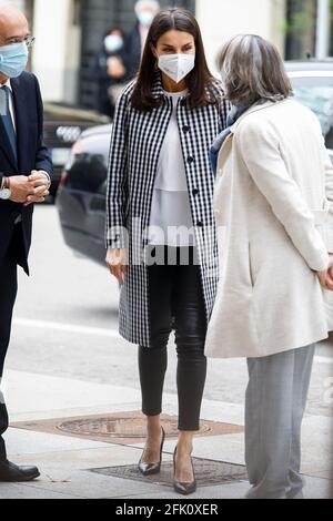 Madrid, Spain. 27th Apr, 2021. **NO SPAIN** Queen Letizia of Spain attends a Working meeting of the Fundación del Español Urgente ‘FundeuRAE' at Royal Spanish Academy on April 27, 2021 in Madrid, Spain. Credit: Jimmy Olsen/Media Punch/Alamy Live News Stock Photo