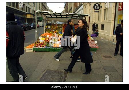 Comedian Arabella Weir in London,for Deborah Ross.pic David Sandison 26/2/2003 Stock Photo