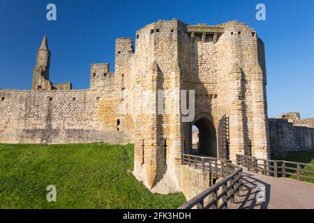 Warkworth, Northumberland, England. The 13th century gatehouse of Warkworth Castle. Stock Photo