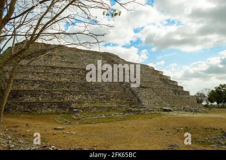 Kinich Kak Moo pyramid ruins at archeological site in Izamal, Yucatan, Mexico Stock Photo