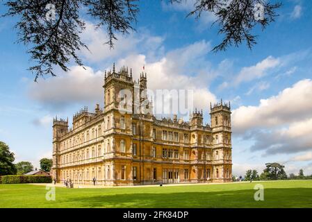 England, Hampshire. 28 April 2021. Highclere Castle, home to the Earl of Carnarvon and setting of the popular tv series 'Downton Abbey'. Stock Photo