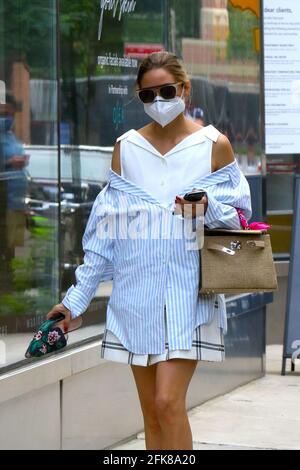 Olivia Palermo is seen with a fresh pedicure on July 07, 2020 in New  News Photo - Getty Images