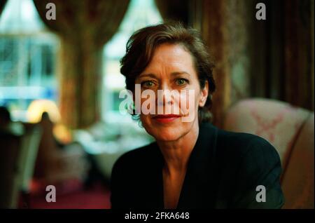 SLYVIA KRYSTAL , 16/10/01 PILSTON Stock Photo - Alamy