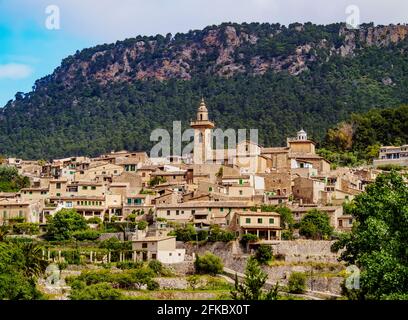 Valldemossa townscape, Mallorca (Majorca), Balearic Islands, Spain, Mediterranean, Europe Stock Photo