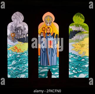 Ireland, Co.Galway, Kylemore Abbey, The Welcome Room, Modern stained glass window depicting the Flight from Ypres to Kylemore. Stock Photo