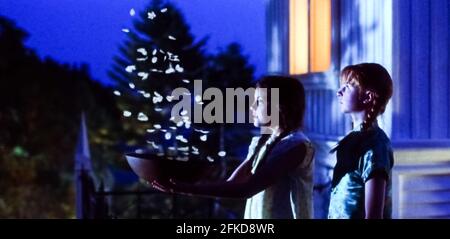 USA. Camilla Belle and Lora Anne Criswell in a scene from (C) Warner ...