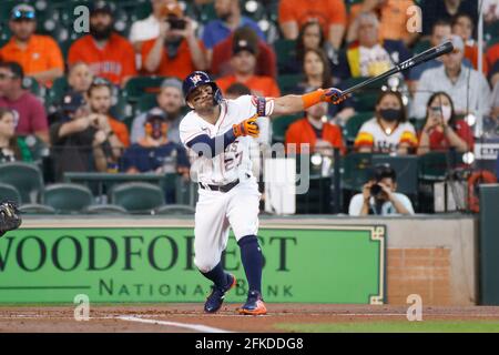 Houston Astros' Bryan De La Cruz waits to bat during spring training  baseball practice Wednesday, Feb. 24, 2021, in West Palm Beach, Fla. (AP  Photo/Jeff Roberson Stock Photo - Alamy