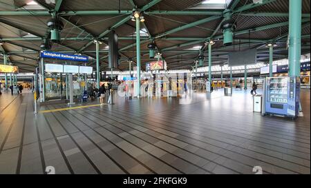 Main hall at Amsterdam Schiphol airport Stock Photo