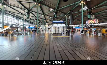 Main hall at Amsterdam Schiphol airport Stock Photo