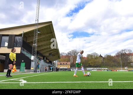 Stockholm, Sweden. 01st May, 2021. Assistant referee Leonora Heimdahl and Emilia Larsson (16 Hammarby) with a free kick during the game in the Swedish League OBOS Damallsvenskan on May 1st 2021 between Hammarby IF and KIF Orebro DFF at Hammarby IP in Stockholm, Sweden Credit: SPP Sport Press Photo. /Alamy Live News Stock Photo