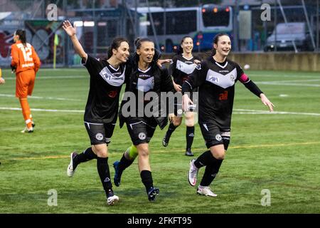 FC Luzern, FC Lugano players let the fans celebrate. In the picture