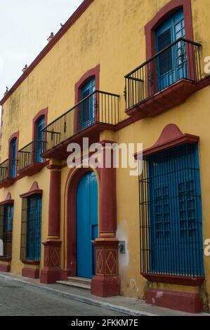 La Casa del Teniente del Rey en Campeche fue construida a fines del siglo XVIII de cal y canto, es una clara muestra de la arquitectura colonial. En e Stock Photo
