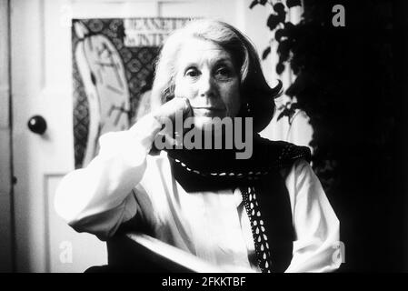 Nadime Gordimer 1990 Stock Photo - Alamy