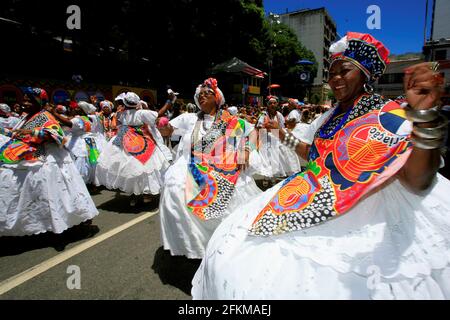 salvador, bahia, brazil - february 14, 2015: baianas are seen during a performance at the Osmar Circuit during the Carnival of the city of Salvador. Stock Photo