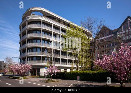 the office building K8 on the street Kaltenbornweg in the district Deutz, design by Format Architektur, Cologne, Germany.  das Buerogebaeude K8 am Kal Stock Photo