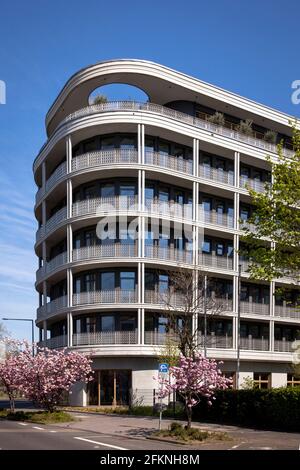 the office building K8 on the street Kaltenbornweg in the district Deutz, design by Format Architektur, Cologne, Germany.  das Buerogebaeude K8 am Kal Stock Photo