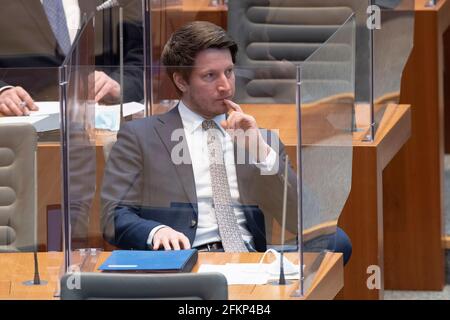 Duesseldorf, Deutschland. 30th Apr, 2021. Dr. Martin VINCENTZ, AfD parliamentary group, debate on the topic > 127th plenary session in the state parliament of North Rhine-Westphalia NRW, Duesseldorf on April 30th, 2021, | usage worldwide Credit: dpa/Alamy Live News Stock Photo