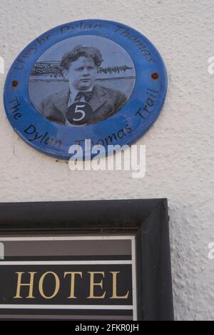 Plaque marking the late Welsh poet Dylan Thomas trail at the Castle ...
