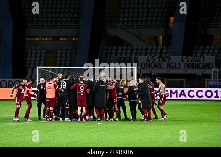 Torino Fc players celebrate the victory after the Serie A football match  between Torino FC and AS Roma at Olympic Grande Torino Stadium on April 18,  2 Stock Photo - Alamy