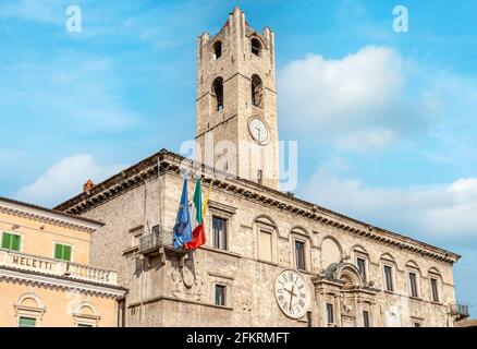 Palazzo dei Capitani del Popolo, Ascoli Piceno, Marche, Italy Stock Photo