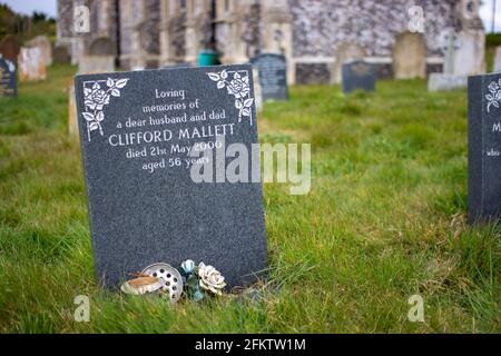 Limpenhoe, St Botolph, church graveyard Stock Photo